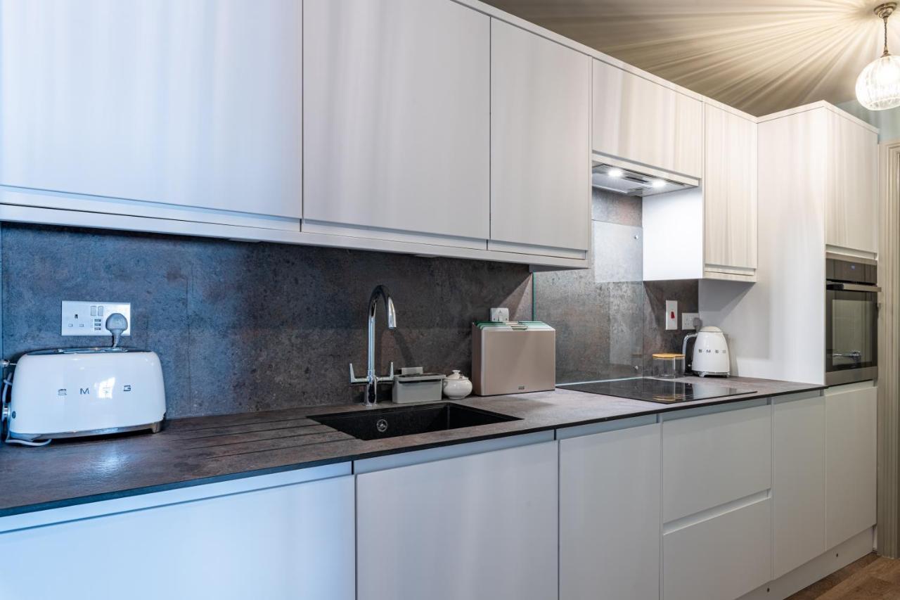 Large Stylish Studio In The Heart Of The City Bath Exterior foto